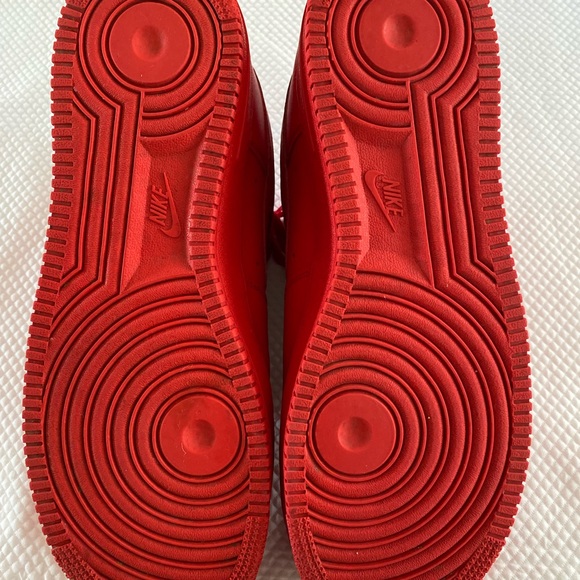 Almost in perfect condition! Nike Airforce 1 in red - Picture 9 of 16